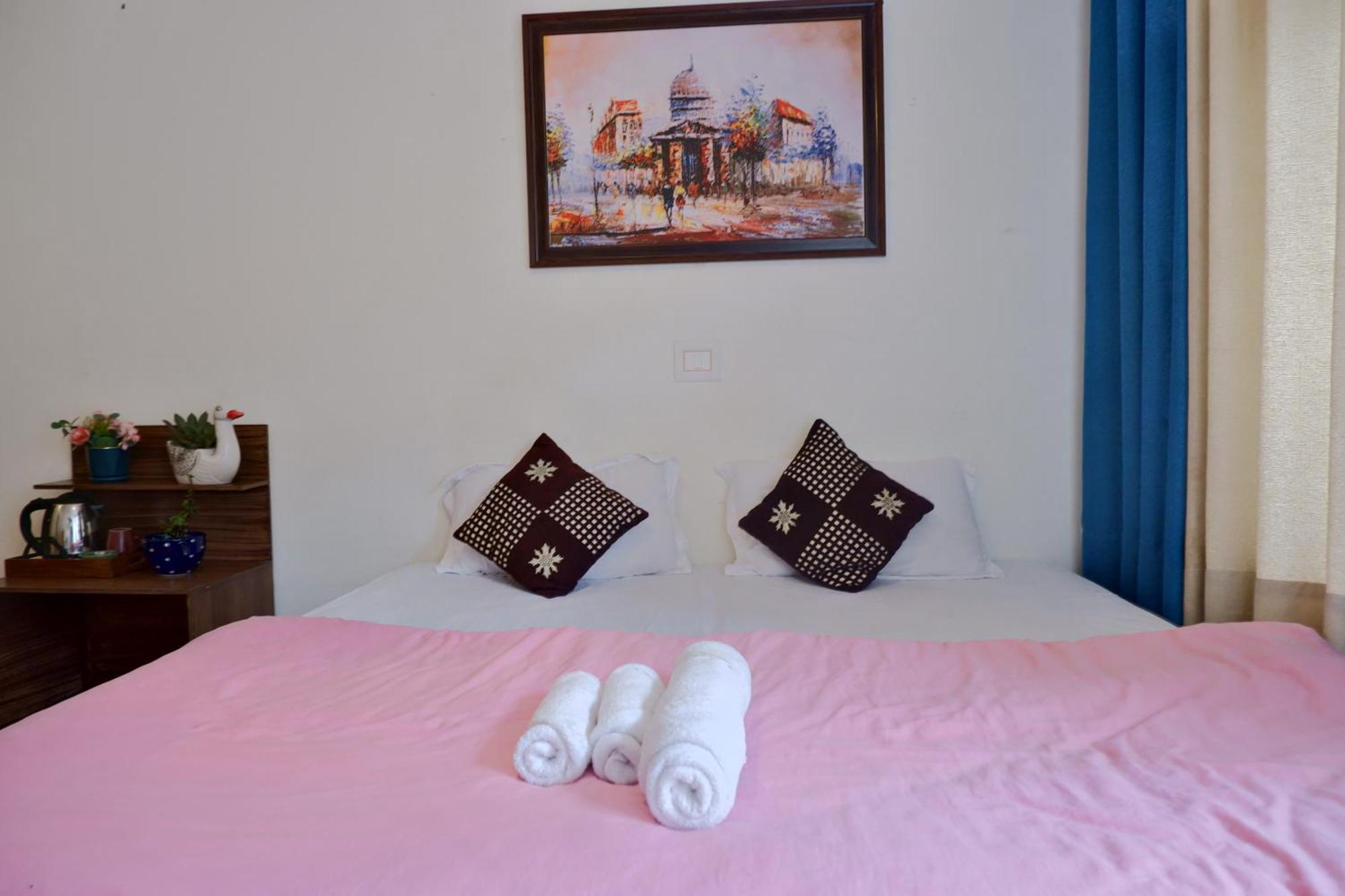 Utopia Hostels Dharamkot Mcleodganj Dharamshala Extérieur photo