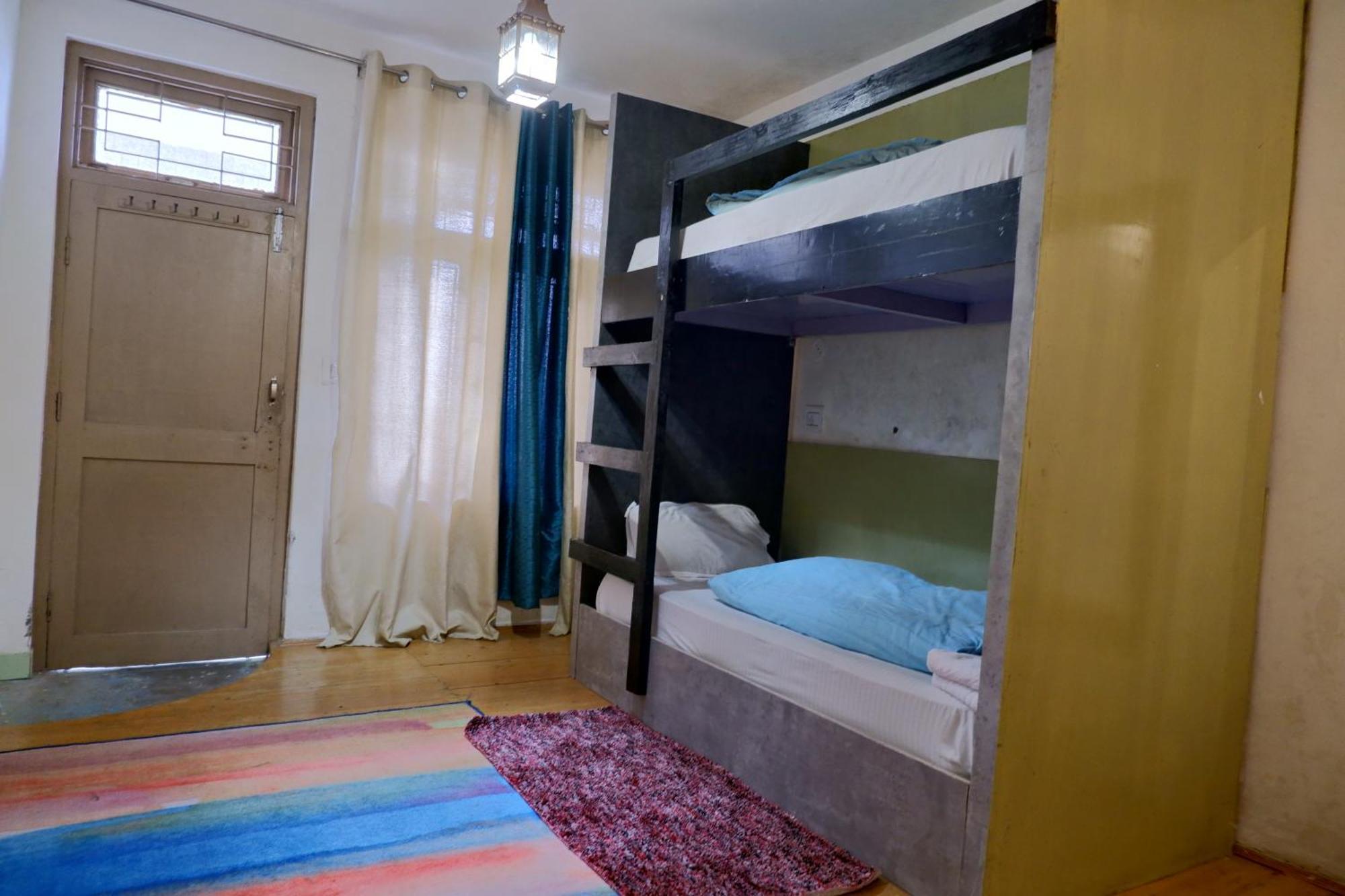 Utopia Hostels Dharamkot Mcleodganj Dharamshala Extérieur photo