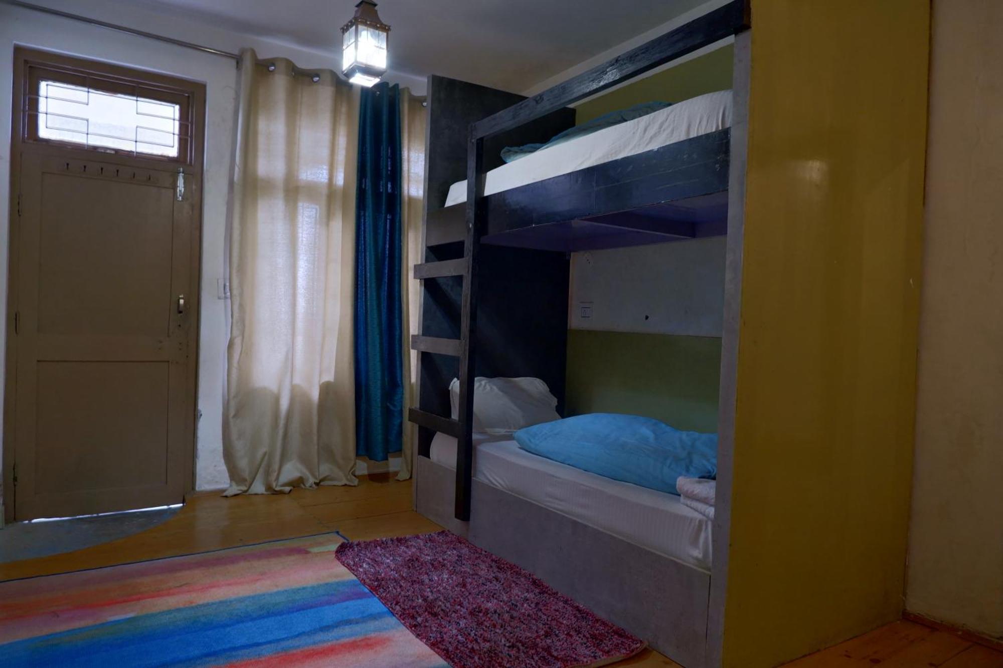 Utopia Hostels Dharamkot Mcleodganj Dharamshala Extérieur photo