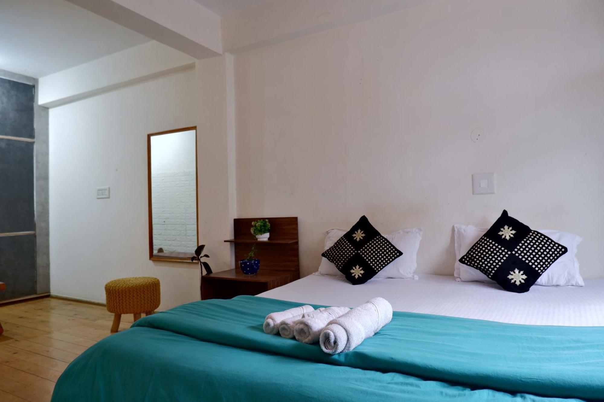 Utopia Hostels Dharamkot Mcleodganj Dharamshala Extérieur photo